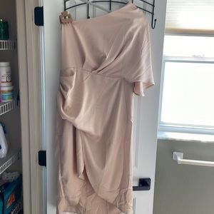 One shoulder dress beige